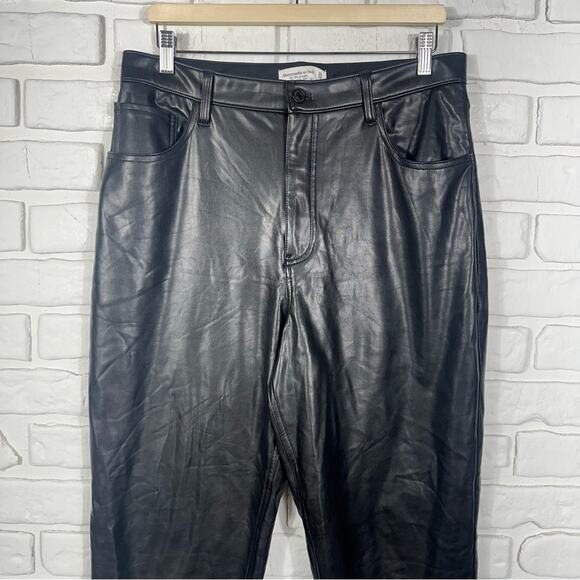 Abercrombie & Fitch The 90s Straight Super High Rise Vegan Leather Size 34/14 - Picture 8 of 10